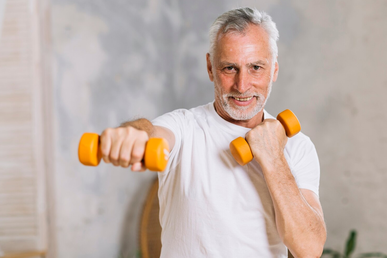 El entrenamiento con pesas es el mejor ejercicio para el insomnio entre las personas mayores